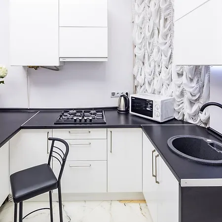 Designer зі світлом! Apartment Lviv