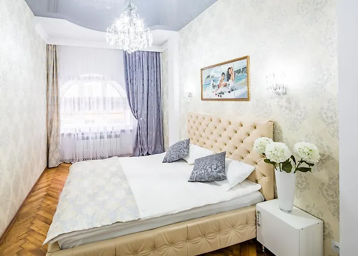 гарна в центрі * Lviv